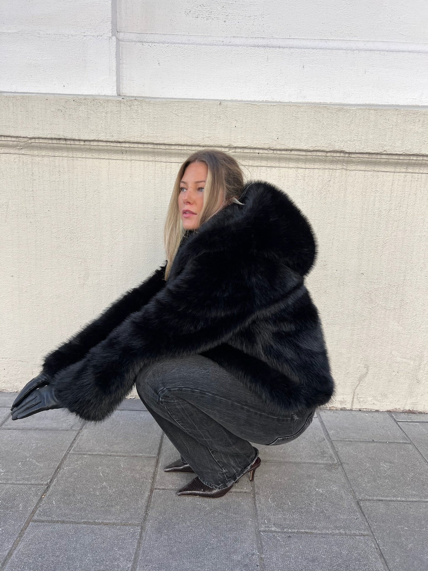 Ida Faux Fur Black Clermonte