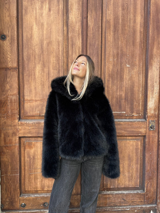 Ida Faux Fur Black Clermonte
