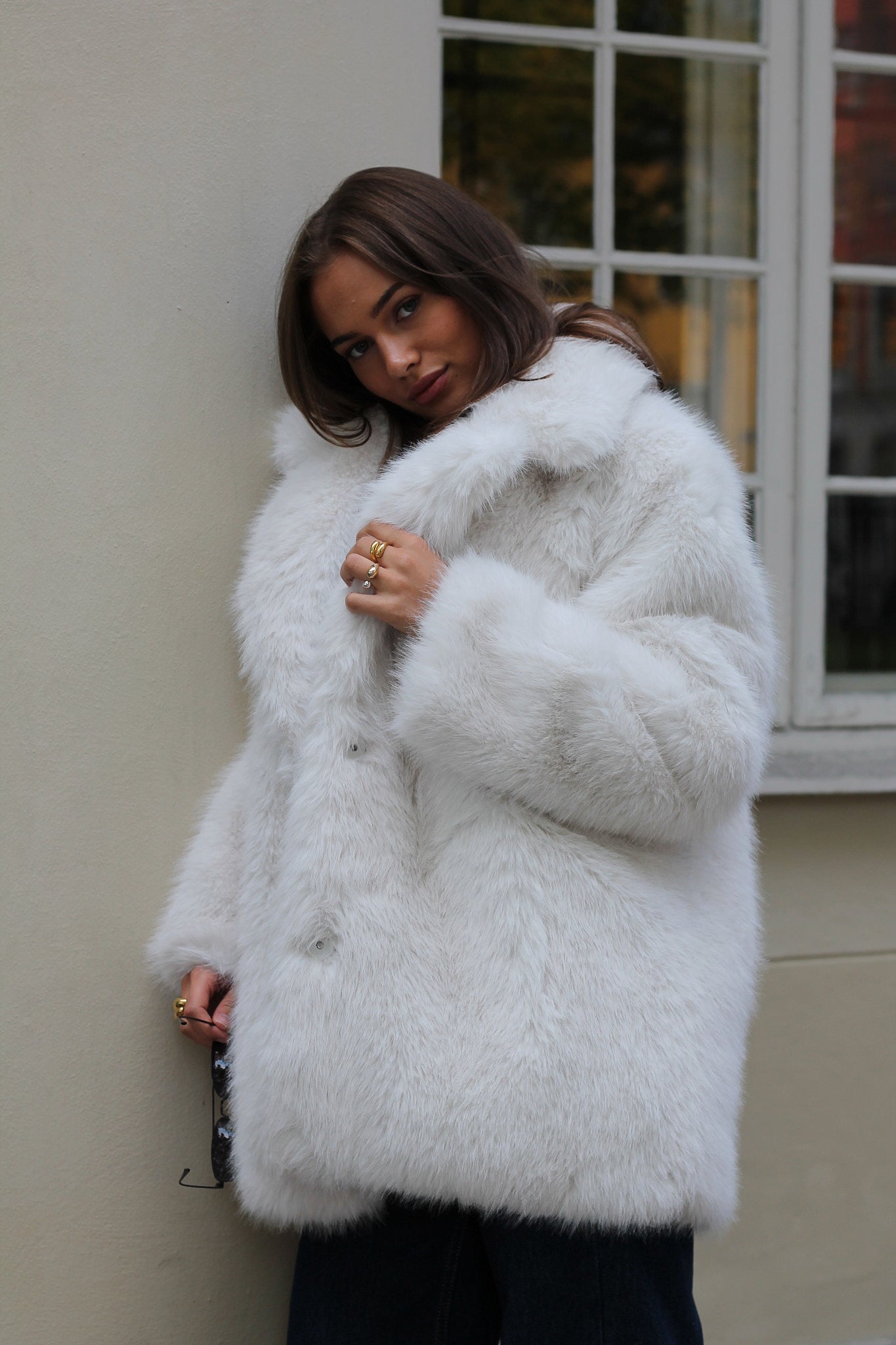 Maya Faux fur White – Clermonte