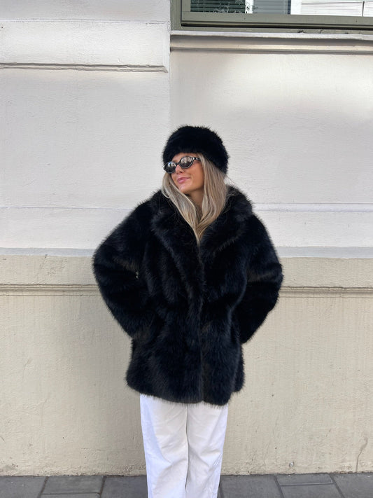 Maya Faux fur Black Clermonte